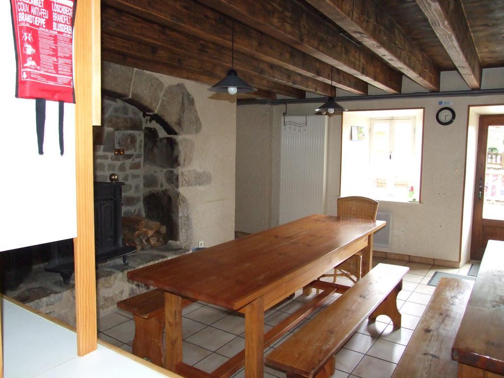 Hôtel Les Deux Freres à Échandelys Extérieur photo